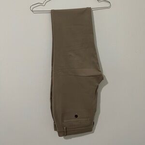 True classic Slim chinos